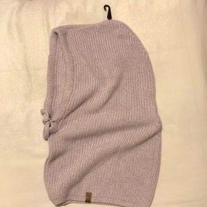 Roots , O/S , heathered cable knit hood or snood with drawstring. Super soft.